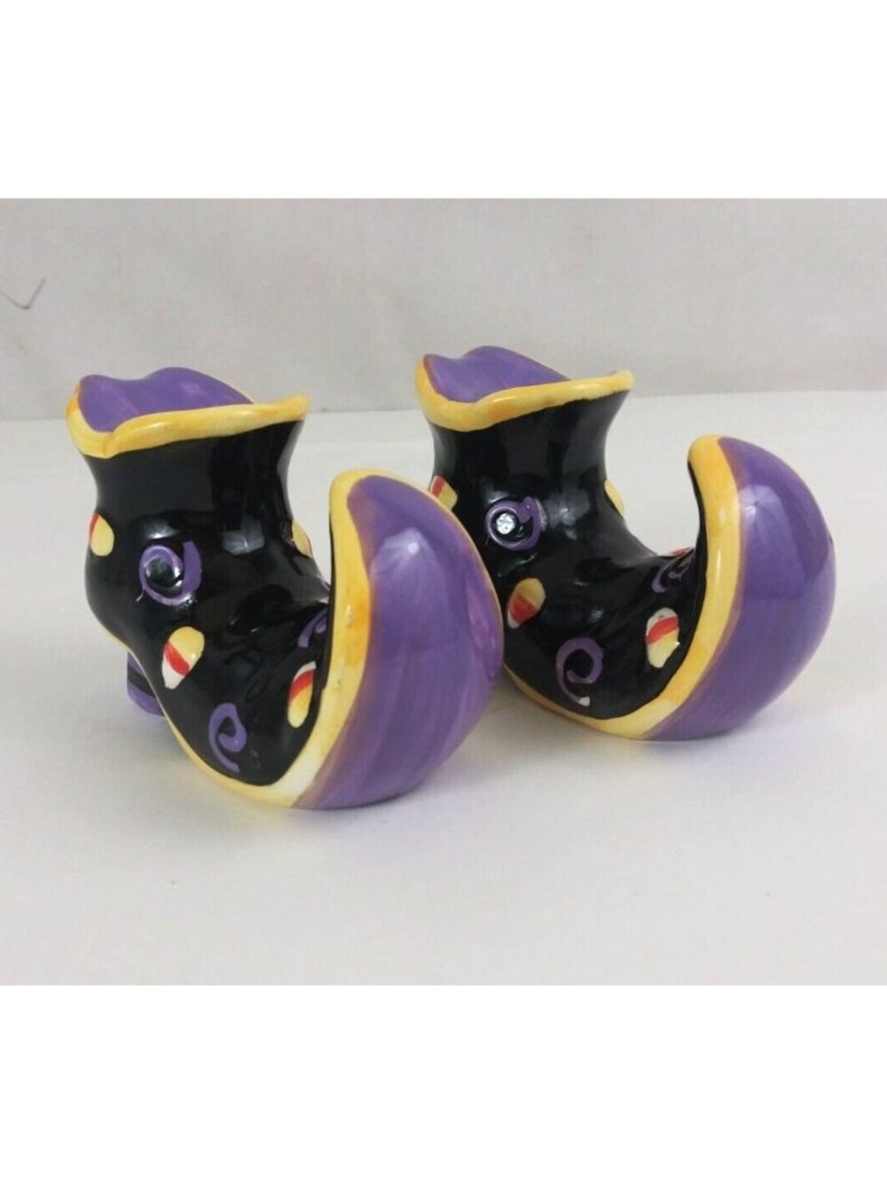 Vintage Halloween Witch's Shoes 2.75" Salt & Pepper Shakers